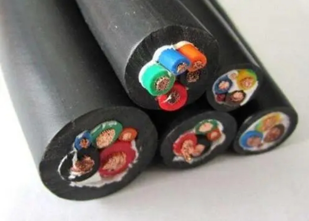 在選擇礦用電纜時要注意電纜類型的截面積和安全系數.jpg 在選擇礦用電纜時要注意電纜類型的截面積和安全系數.jpg